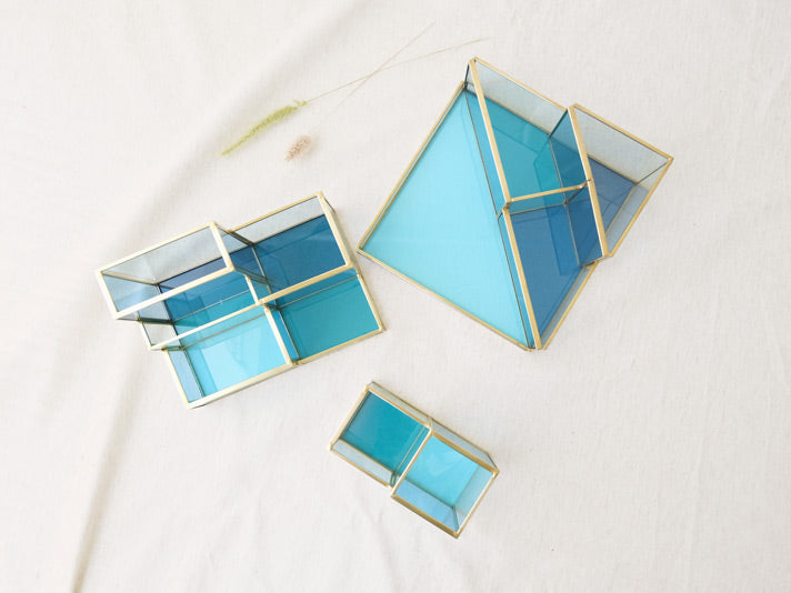 Decorative office organizer - clever office decoration as pencil containers, stationery holder or cosmetic organizers -The most beautiful home decor items and the best home decorating ideas at FONDAZZA.