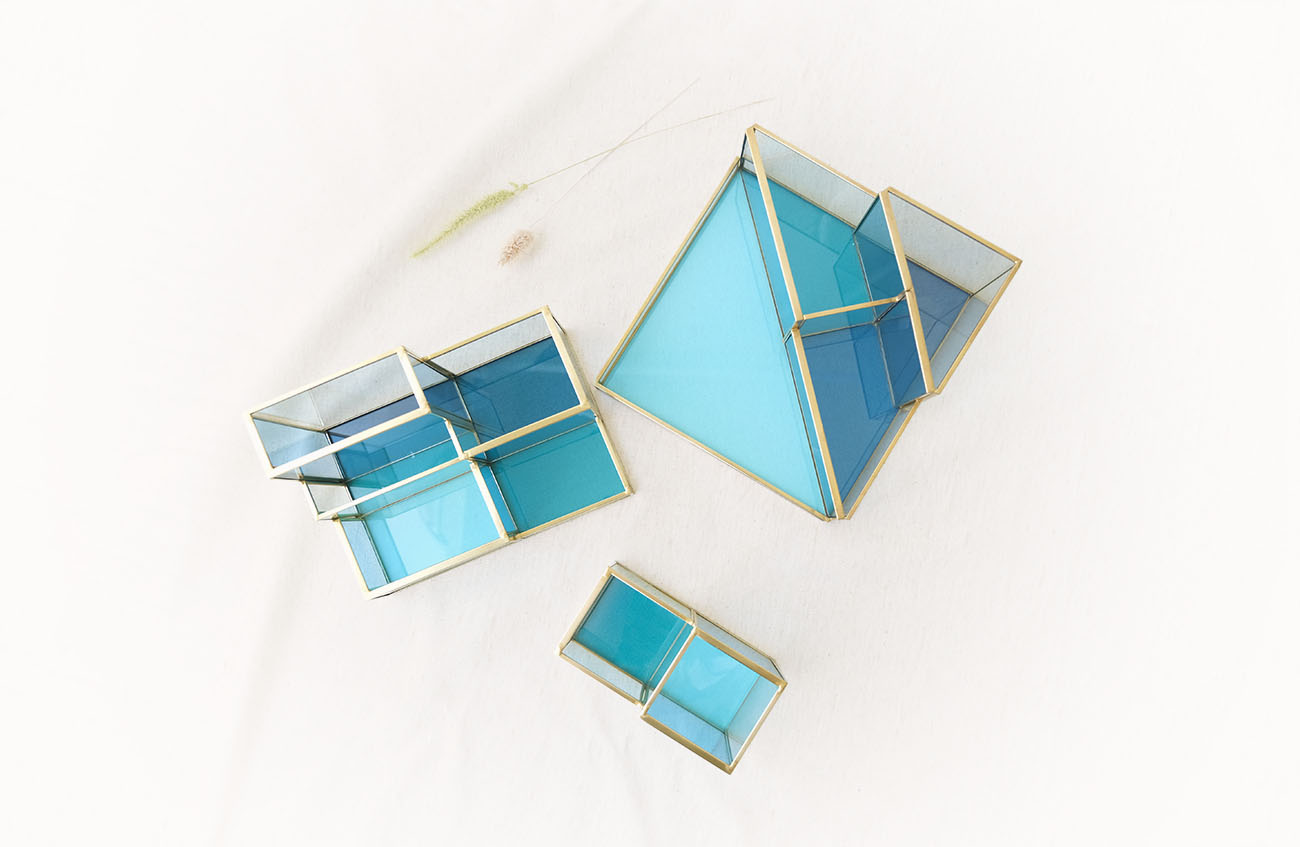 Decorative office organizer - clever office decoration as pencil containers, stationery holder or cosmetic organizers -The most beautiful home decor items and the best home decorating ideas at FONDAZZA.