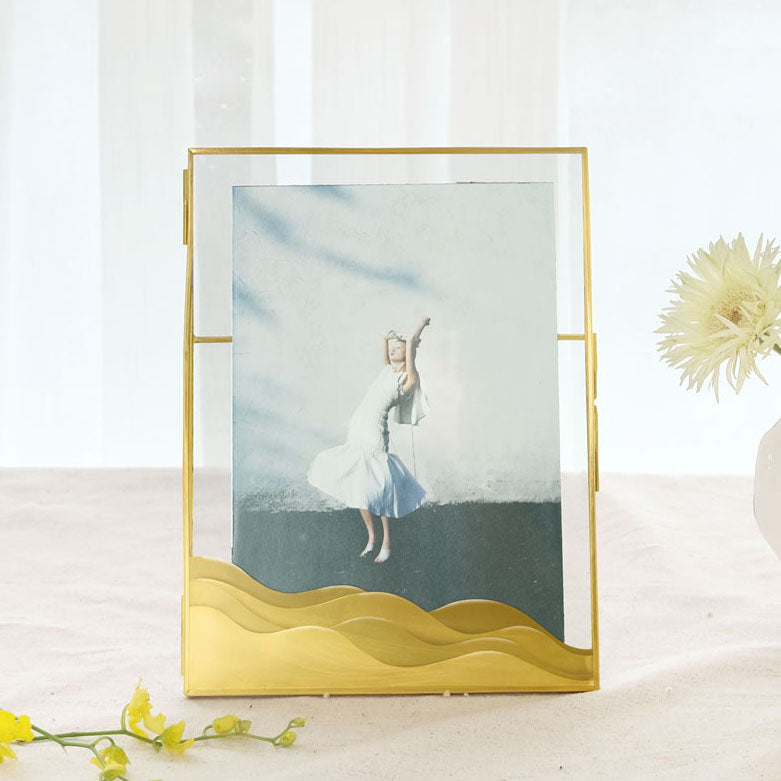 Decorative picture Frame for 5x7 photo - gold brass - Wave Design-The most beautiful house decor and the best home decorations collections at FONDAZZA.